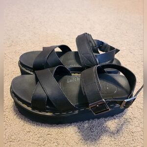 Wmns 11, Dr Martens Black Platform Vos II Quad, Athena Leather Sandals